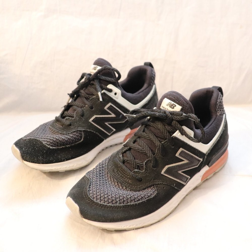 New Balance 574 Women"s Sneakers Size 7.5